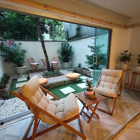 公寓 2br And 2bath Garden Pat Near To Nisantasi And Taksim #1 伊斯坦布尔