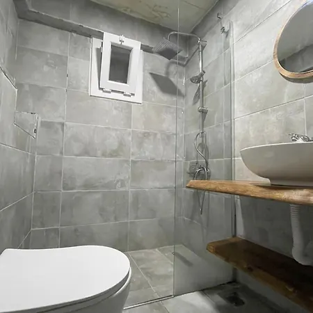2br And 2bath Garden Pat Near To Nisantasi And Taksim #1 * Provincia di Istanbul